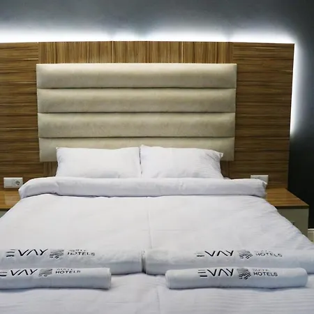 Ξενοδοχείο Evay & Wellness 4*